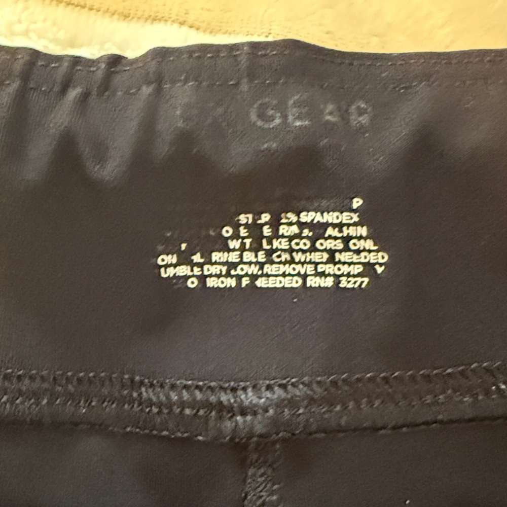 Women’s capri Black exercise Pants 2X with true drawstring! - Picture 2 of 4